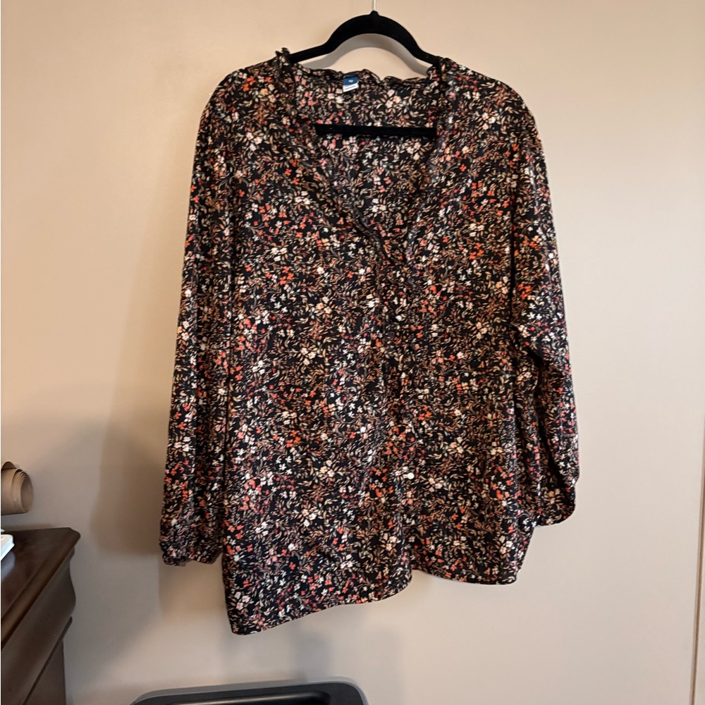❤️Old Navy Black with Floral Design Women's Blouse size 4X